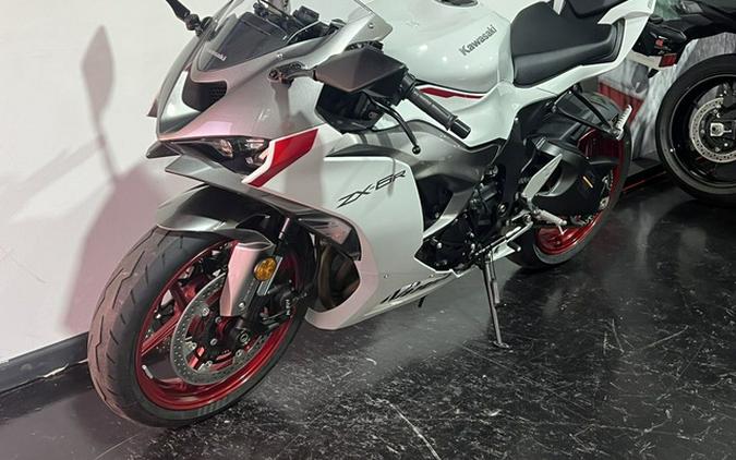 2025 Kawasaki Ninja ZX-6R ABS ABS KRT Edition