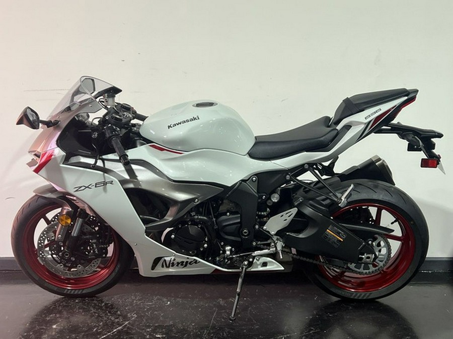 2025 Kawasaki Ninja ZX-6R ABS ABS KRT Edition