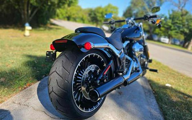 2017 Harley-Davidson Breakout®