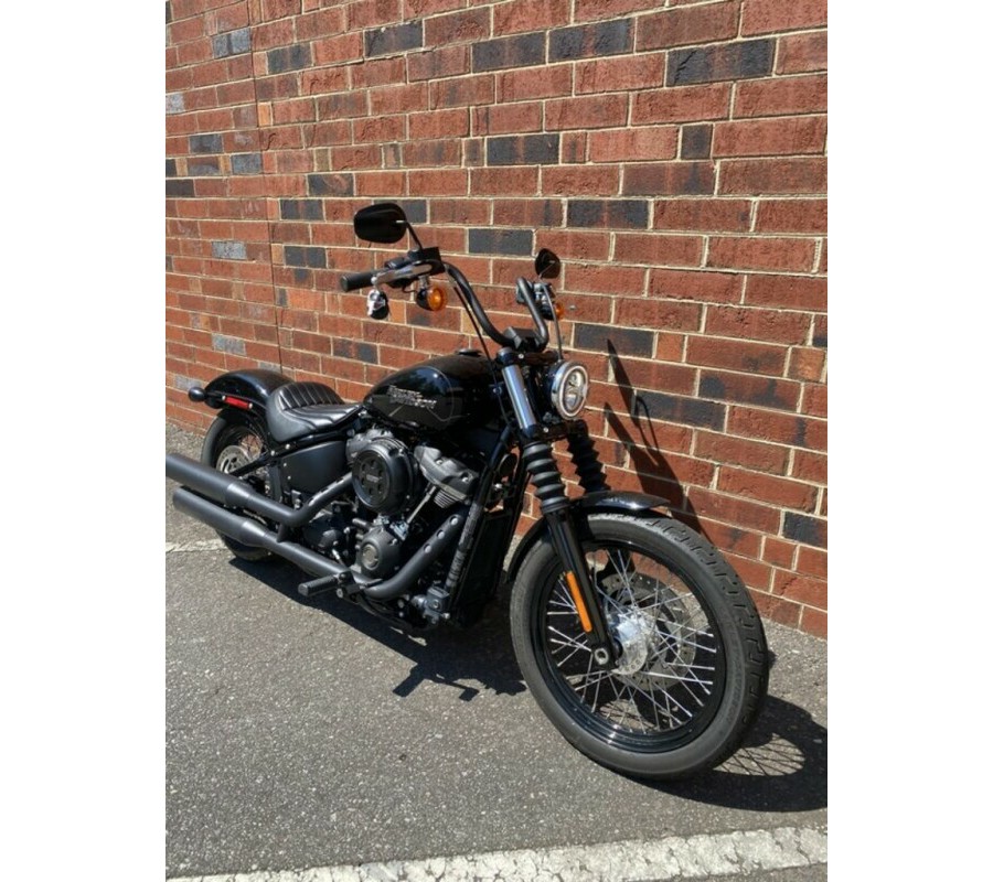 FXBB 2018 Street Bob