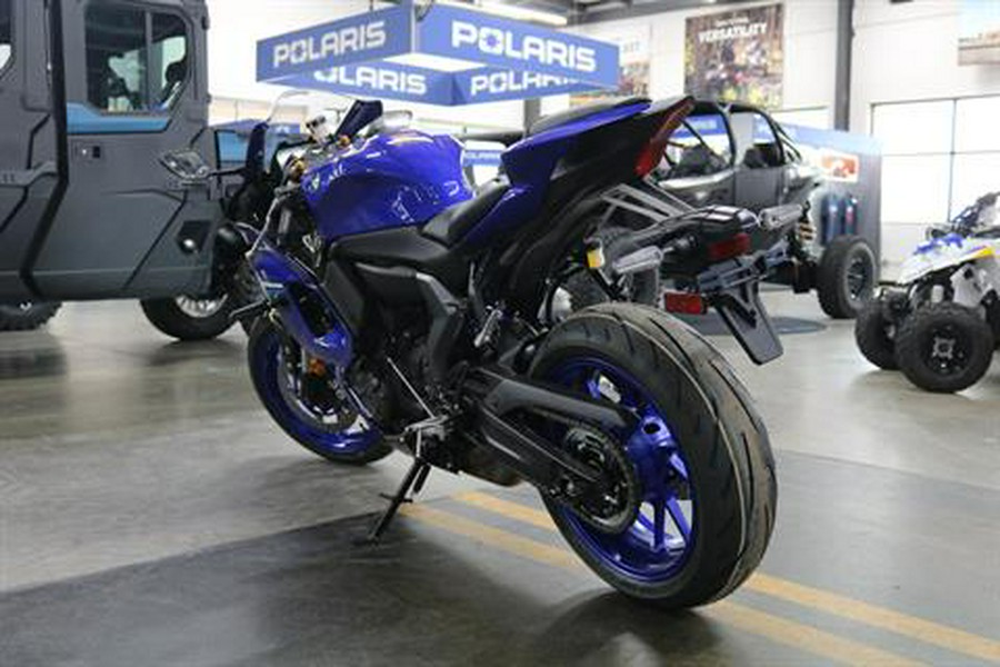 2025 Yamaha YZF-R7