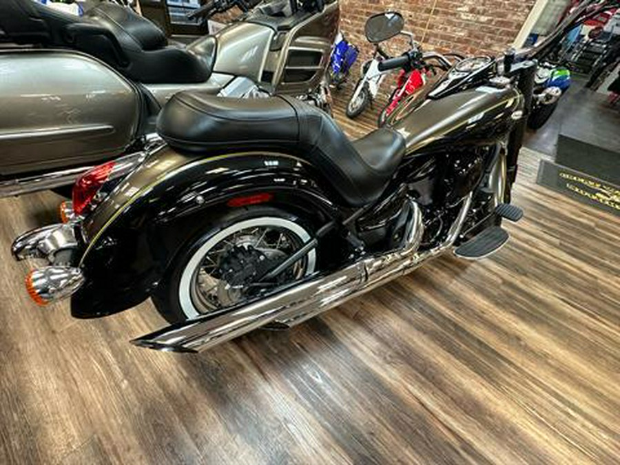 2023 Kawasaki Vulcan 900 Classic