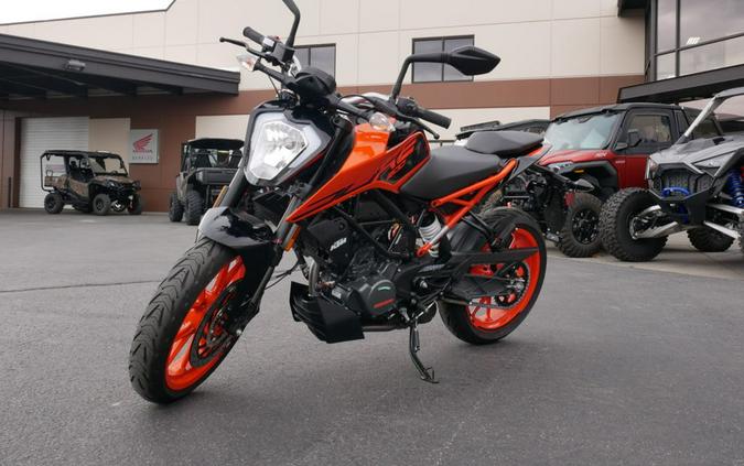 2023 KTM Duke 200