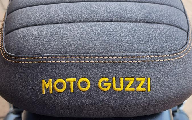 2022 Moto Guzzi V7 Stone Centenario