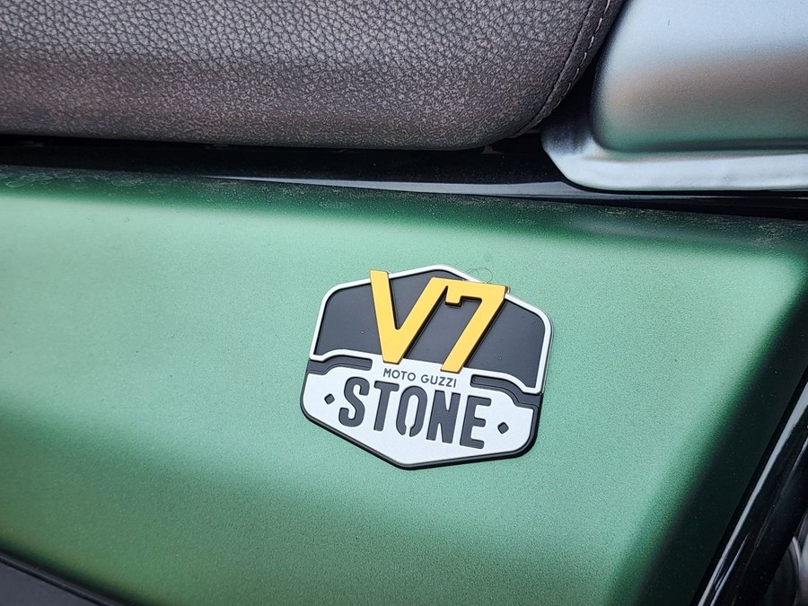 2022 Moto Guzzi V7 Stone Centenario