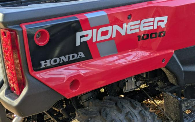 2025 Honda Pioneer 1000-6 Deluxe Crew