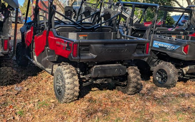 2025 Honda Pioneer 1000-6 Deluxe Crew