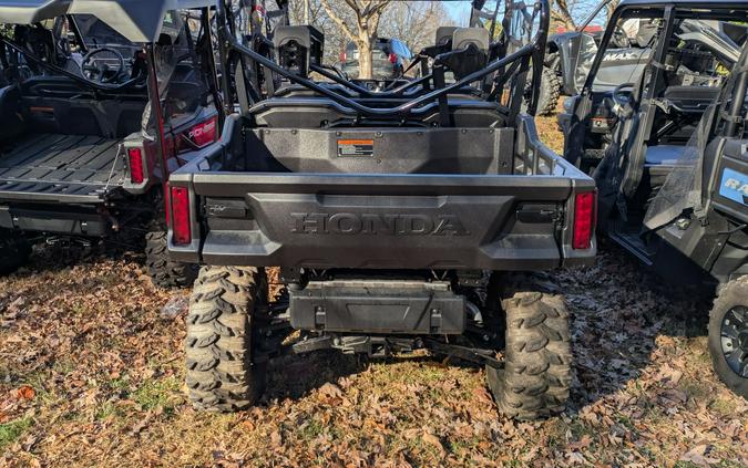 2025 Honda Pioneer 1000-6 Deluxe Crew