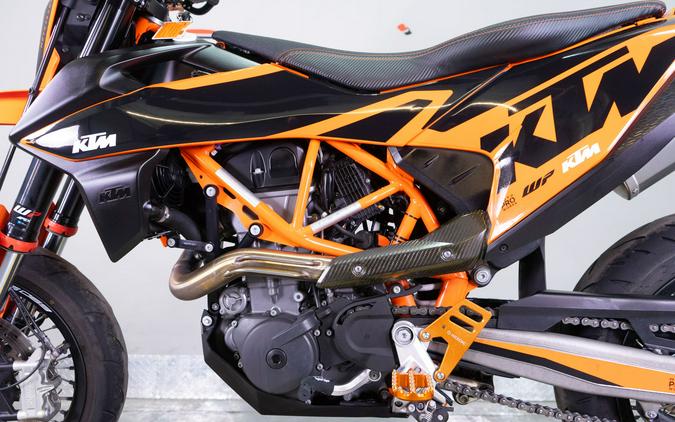 2023 KTM 690 SMC R