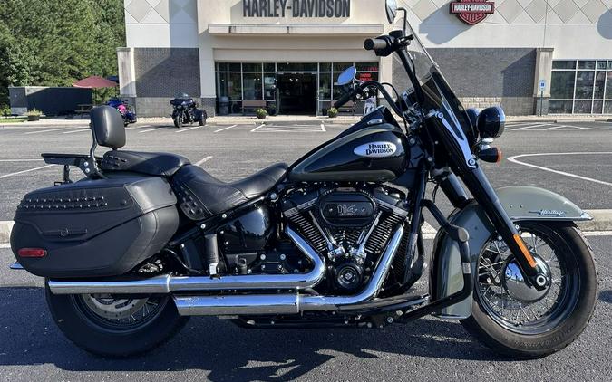 2021 Harley-Davidson® FLHCS - Heritage Classic 114