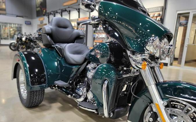 2024 Harley-Davidson® FLHTCUTG - Tri Glide® Ultra