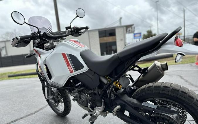 2023 Ducati DesertX Star White Silk