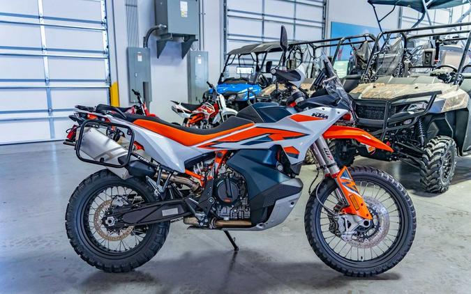 2023 KTM 890 Adventure R