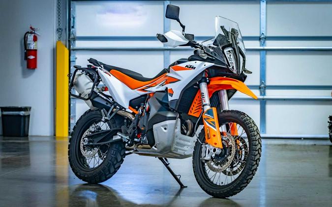 2023 KTM 890 Adventure R