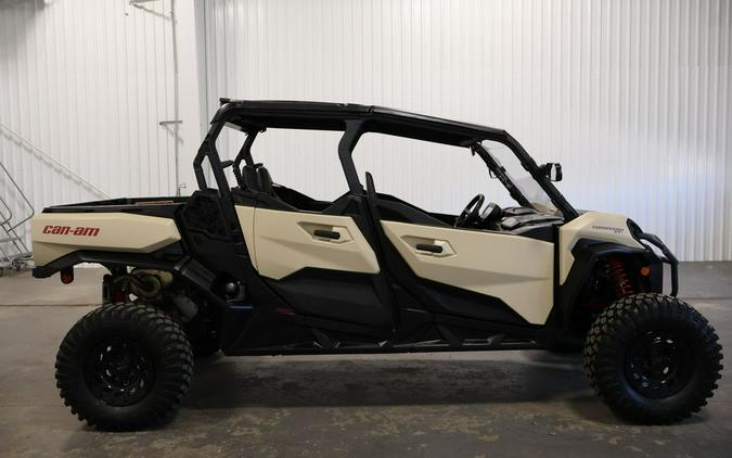 2024 Can-Am® 1000R MAX XTP Commander