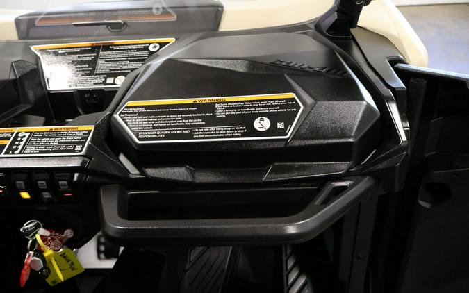 2024 Can-Am® 1000R MAX XTP Commander