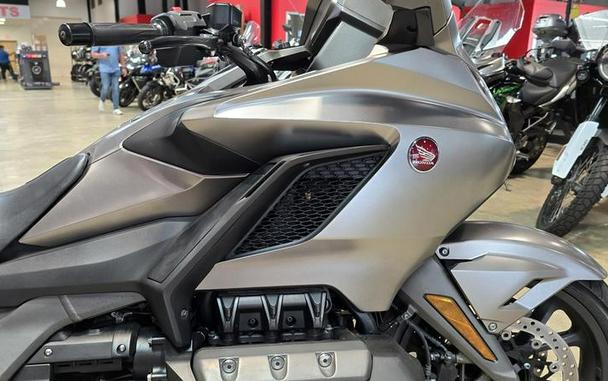 2018 Honda® Gold Wing Matte Majestic Silver