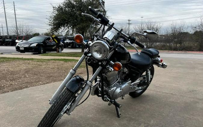 2026 Yamaha XV250T1B