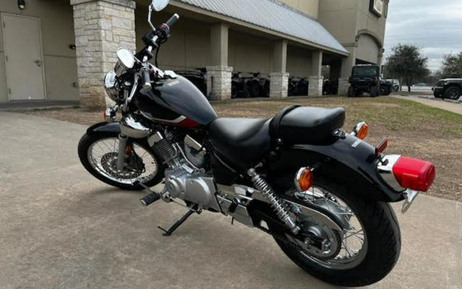 2026 Yamaha XV250T1B