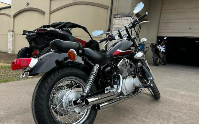 2026 Yamaha XV250T1B