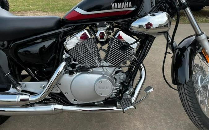 2026 Yamaha XV250T1B