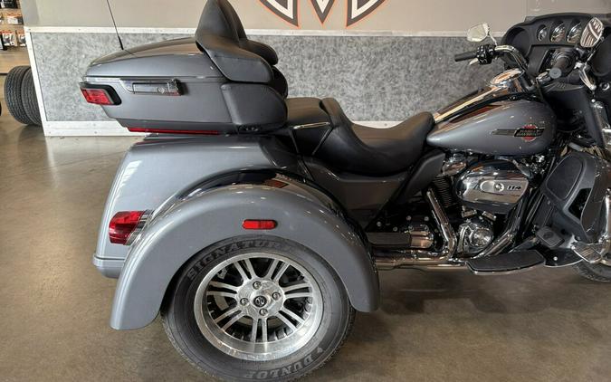 FLHTCUTG 2022 Tri Glide® Ultra