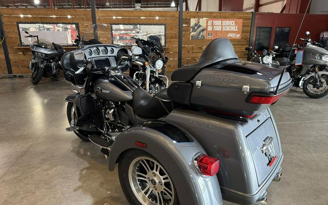 FLHTCUTG 2022 Tri Glide® Ultra