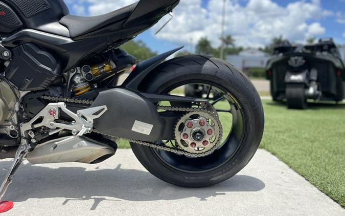 2022 Ducati Streetfighter V4 V4