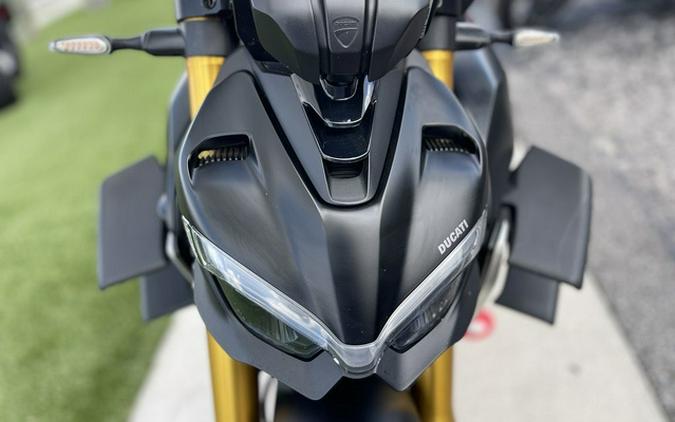 2022 Ducati Streetfighter V4 V4