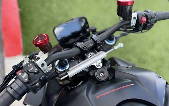 2022 Ducati Streetfighter V4 V4