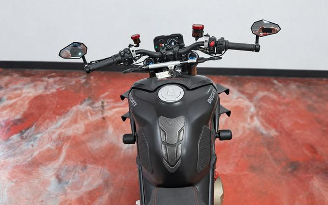 2022 Ducati Streetfighter V4 V4