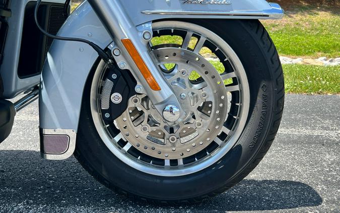 FLHTCUTG 2023 Tri Glide Ultra