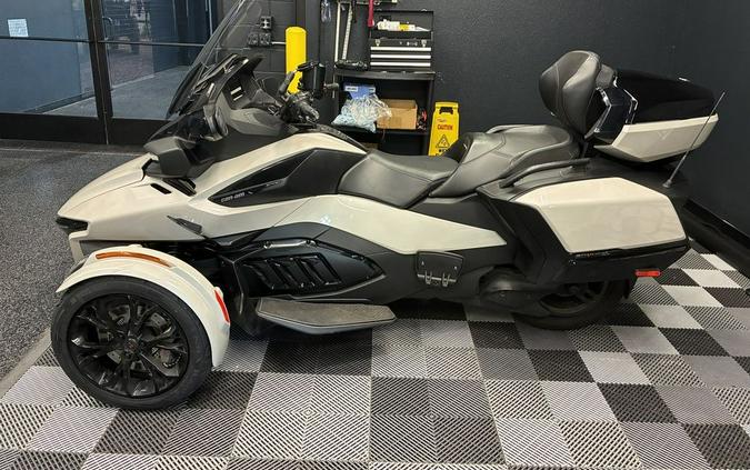 2020 Can-Am® Spyder® RT Limited Dark