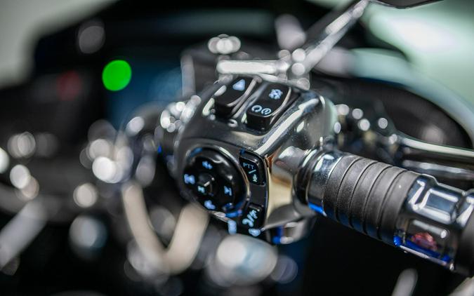 2025 Road Glide™ (FLTRX)