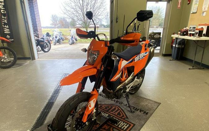 2024 KTM 690 SMC R