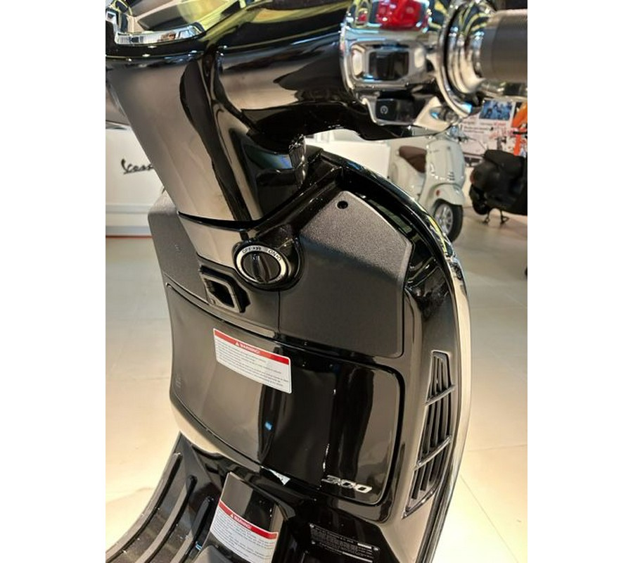 2023 Vespa GTS 300