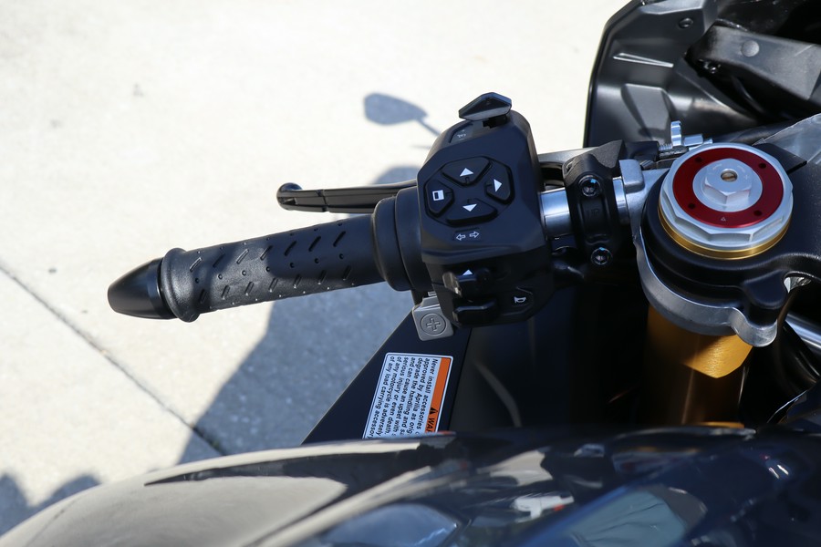 2026 Aprilia RSV4 1100