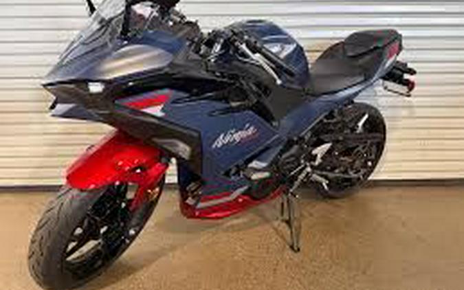 2026 Kawasaki Ninja® 500 ABS
