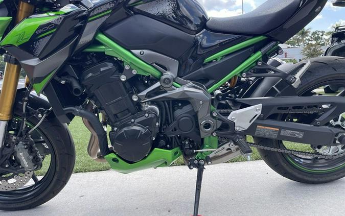 2024 Kawasaki Z900 SE