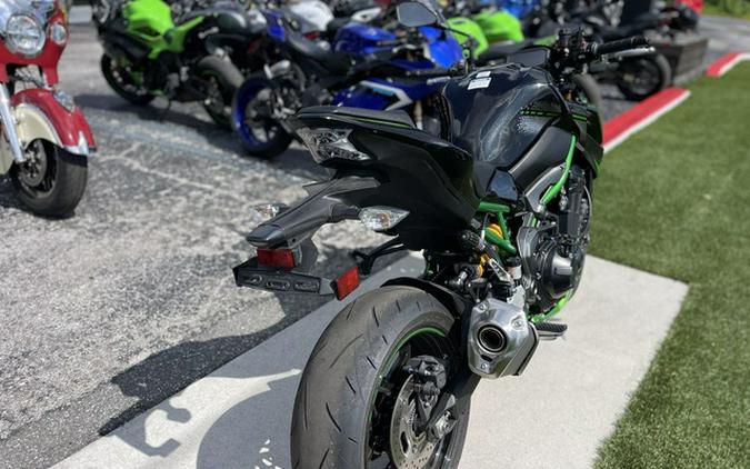 2024 Kawasaki Z900 SE