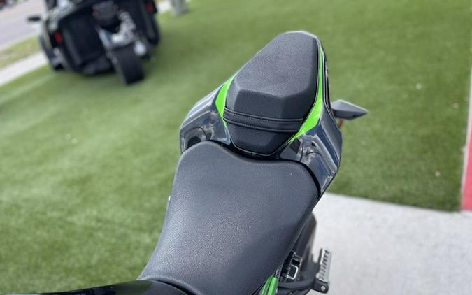 2024 Kawasaki Z900 SE