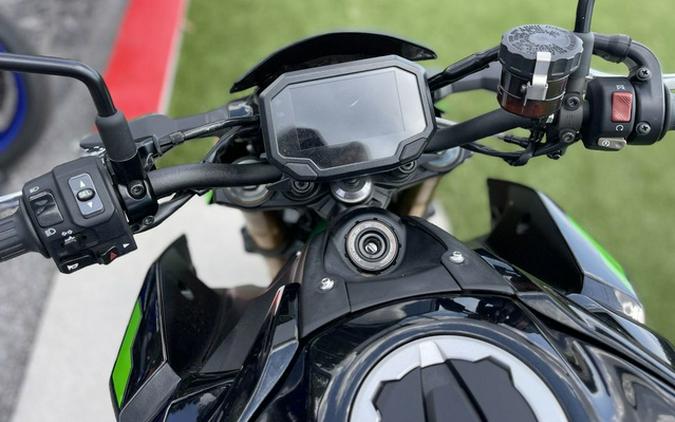 2024 Kawasaki Z900 SE