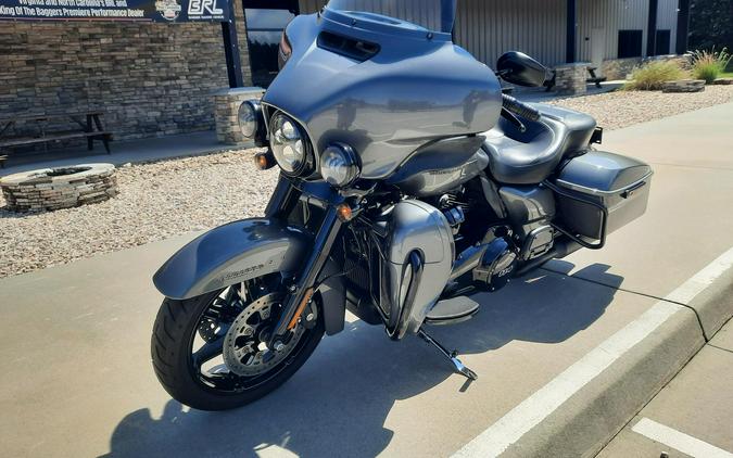 2021 Harley-Davidson® Ultra Limited Gauntlet Gray Metallic - Black Finish