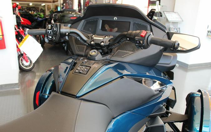 2024 Can-Am Spyder RT