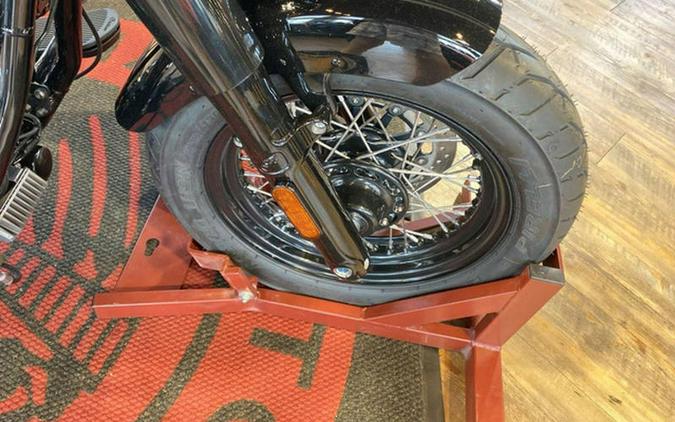 2023 Indian Motorcycle® Super Chief® Limited Black Metallic