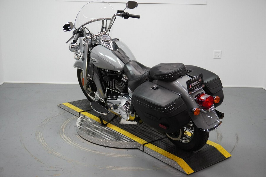 2024 Harley-Davidson® Heritage Classic Billiard Gray