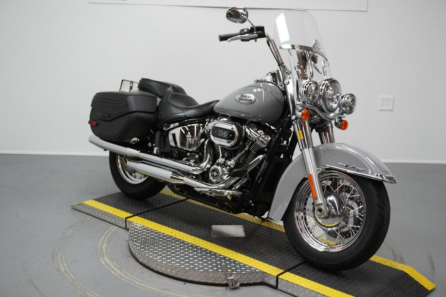 2024 Harley-Davidson® Heritage Classic Billiard Gray
