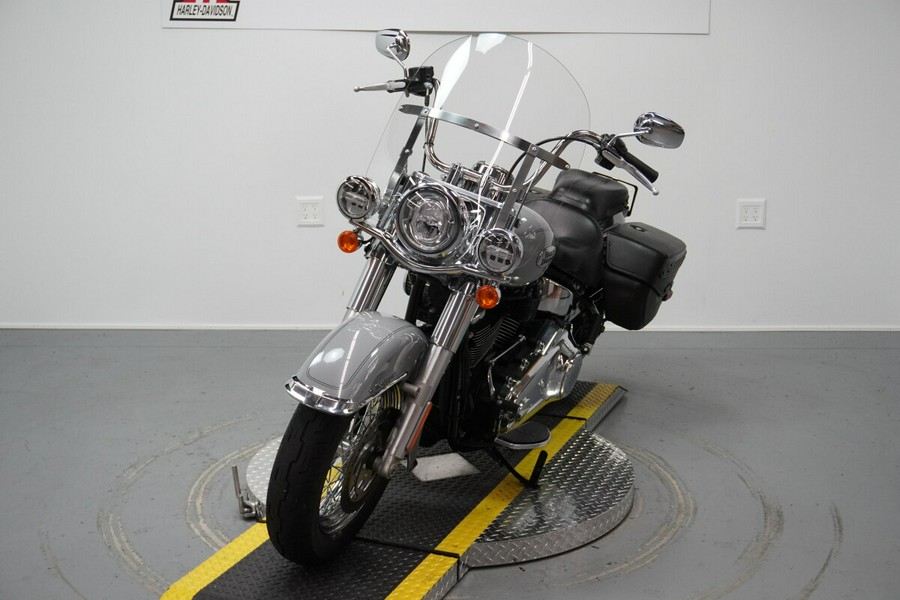 2024 Harley-Davidson® Heritage Classic Billiard Gray