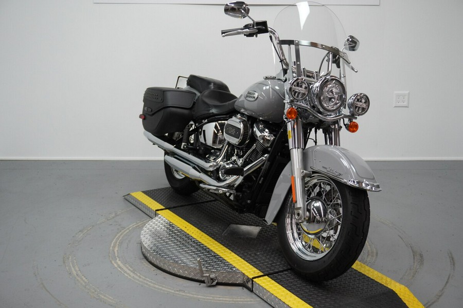 2024 Harley-Davidson® Heritage Classic Billiard Gray