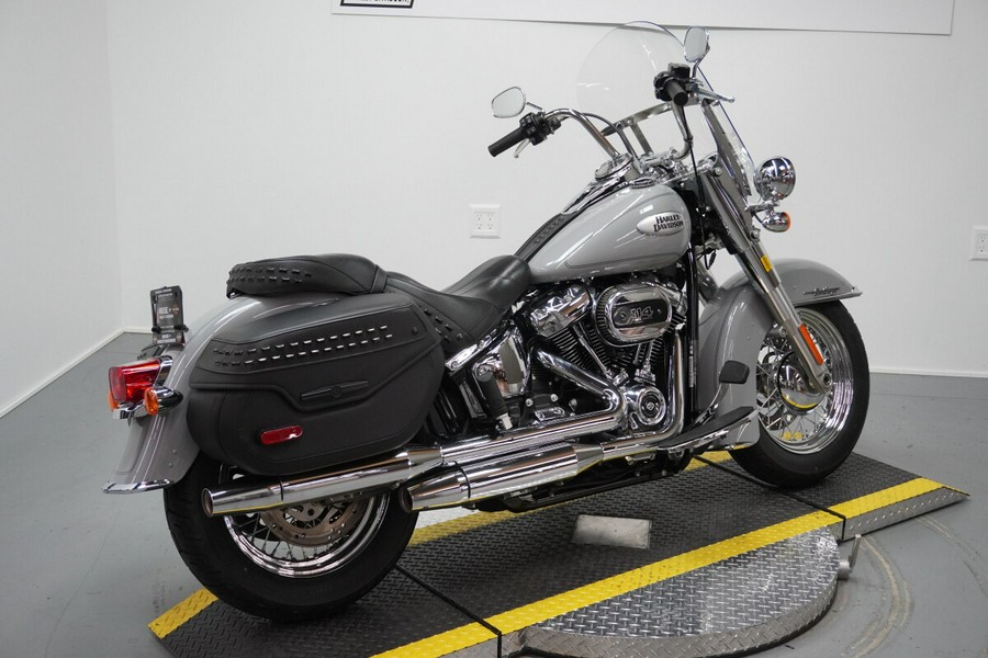 2024 Harley-Davidson® Heritage Classic Billiard Gray